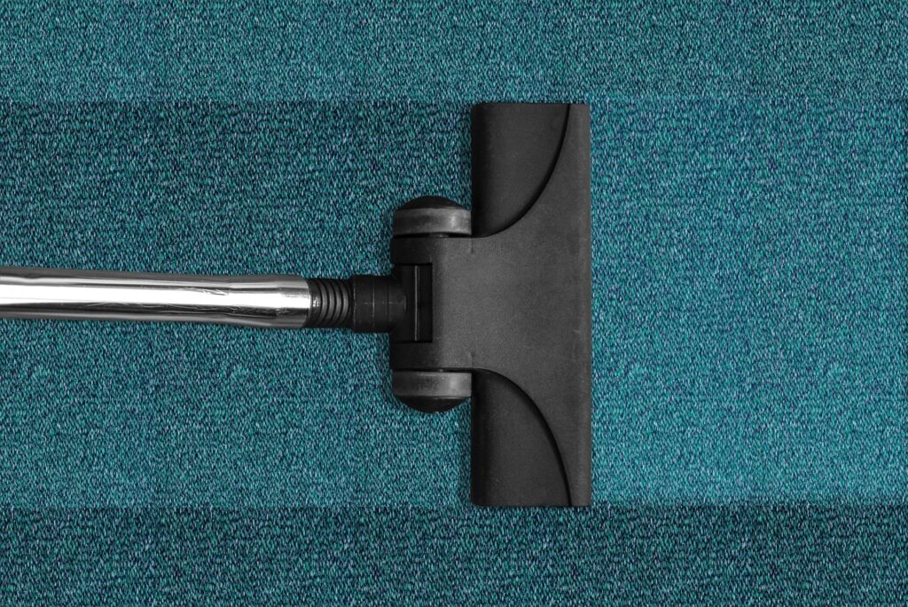 営業成績を向上させるための清潔感と足のにおい対策は？