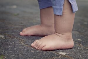 足の臭いに皮脂が与える食事の影響とは？